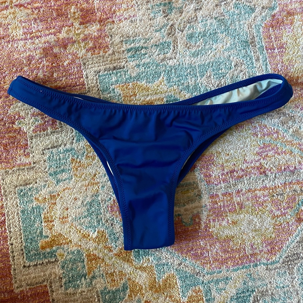 VS Bikini Bottom